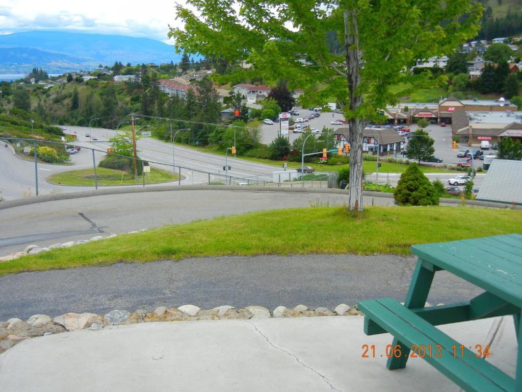 Pleasant View Motel Summerland Exterior foto